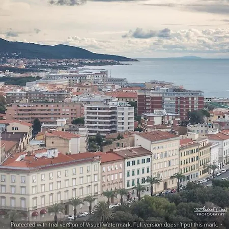 La Casa Colorata - Close To The Port And Ferries Apartment *
