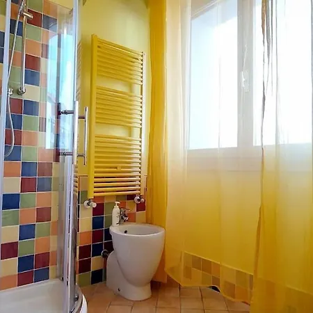 La Casa Colorata - Close To The Port And Ferries * Livorno