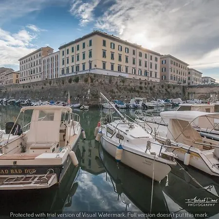 Apartment La Casa Colorata - Close To The Port And Ferries Livorno