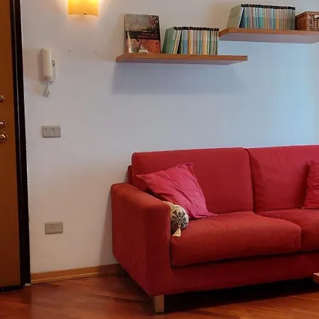 La Casa Colorata - Close To The Port And Ferries Livorno