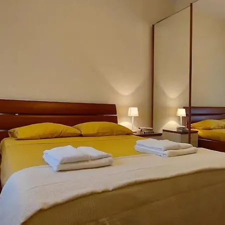 Apartment La Casa Colorata - Close To The Port And Ferries Livorno